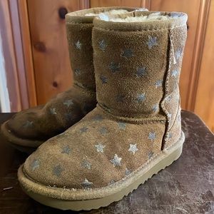 UGG Kids Classic